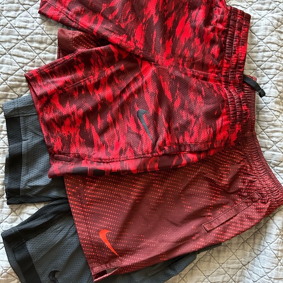 3 pair of boys size 7 Nike shorts - Picture 2 of 12
